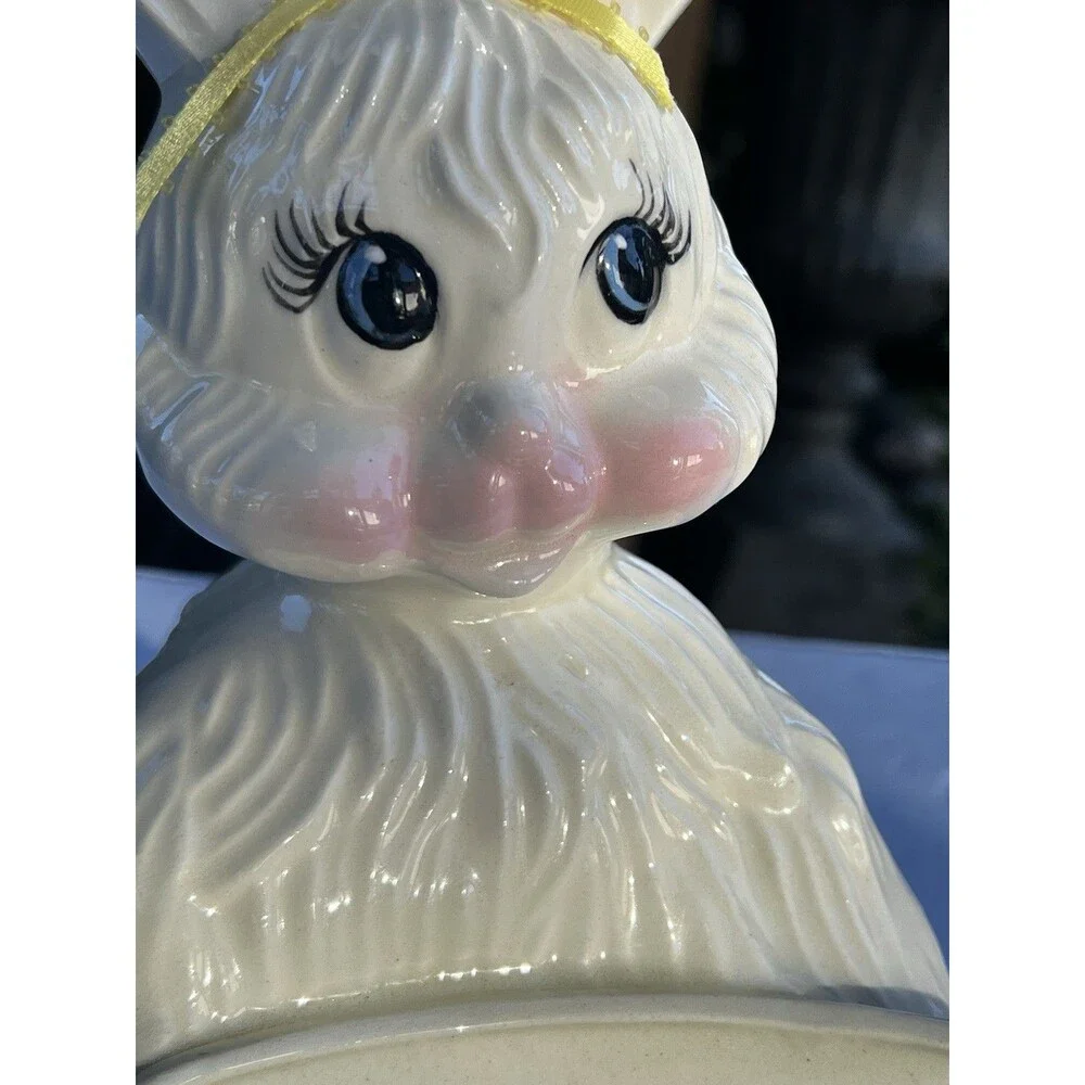 Vintage 1980 Arnel’s Bunny Rabbit Covered Candy Dish  W/lid